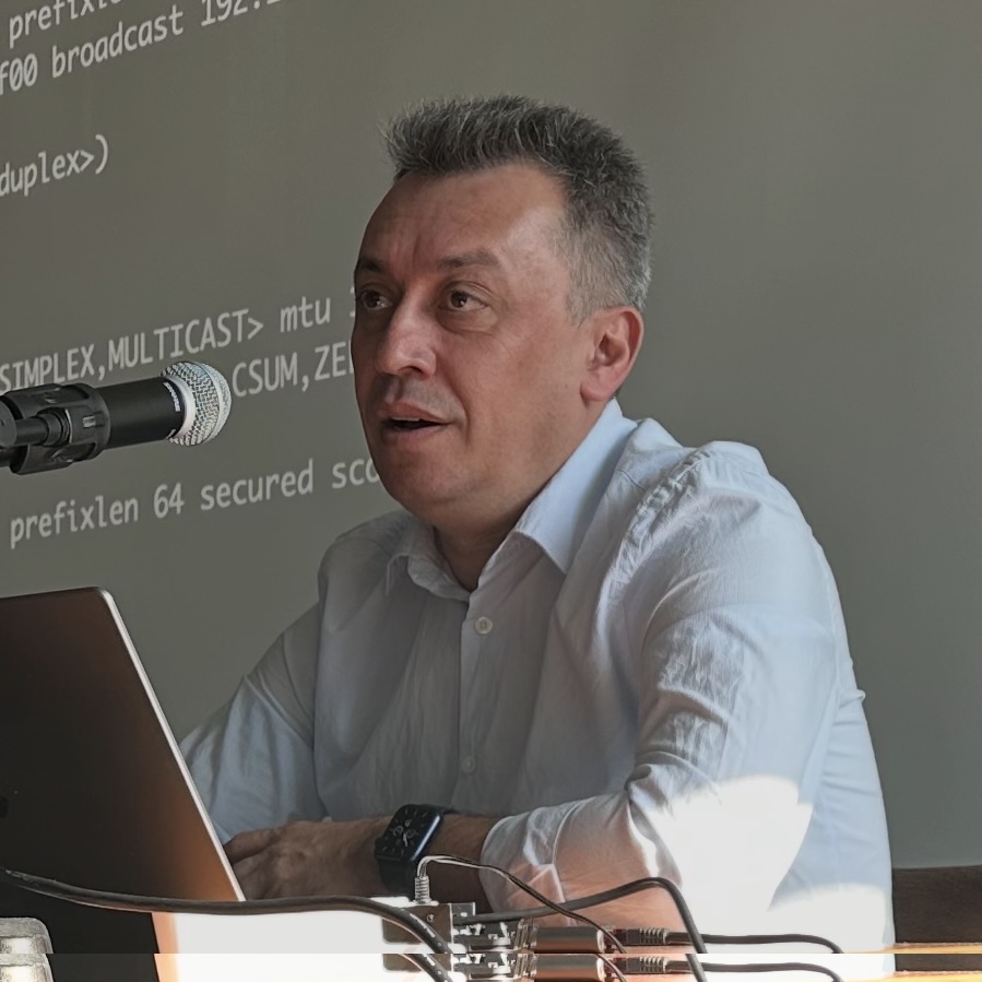 Ігор Греськів